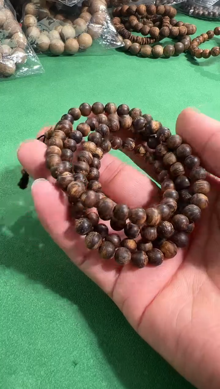 【闪购商品】沉香手串99号0.7越南熟结白棋多样性发一