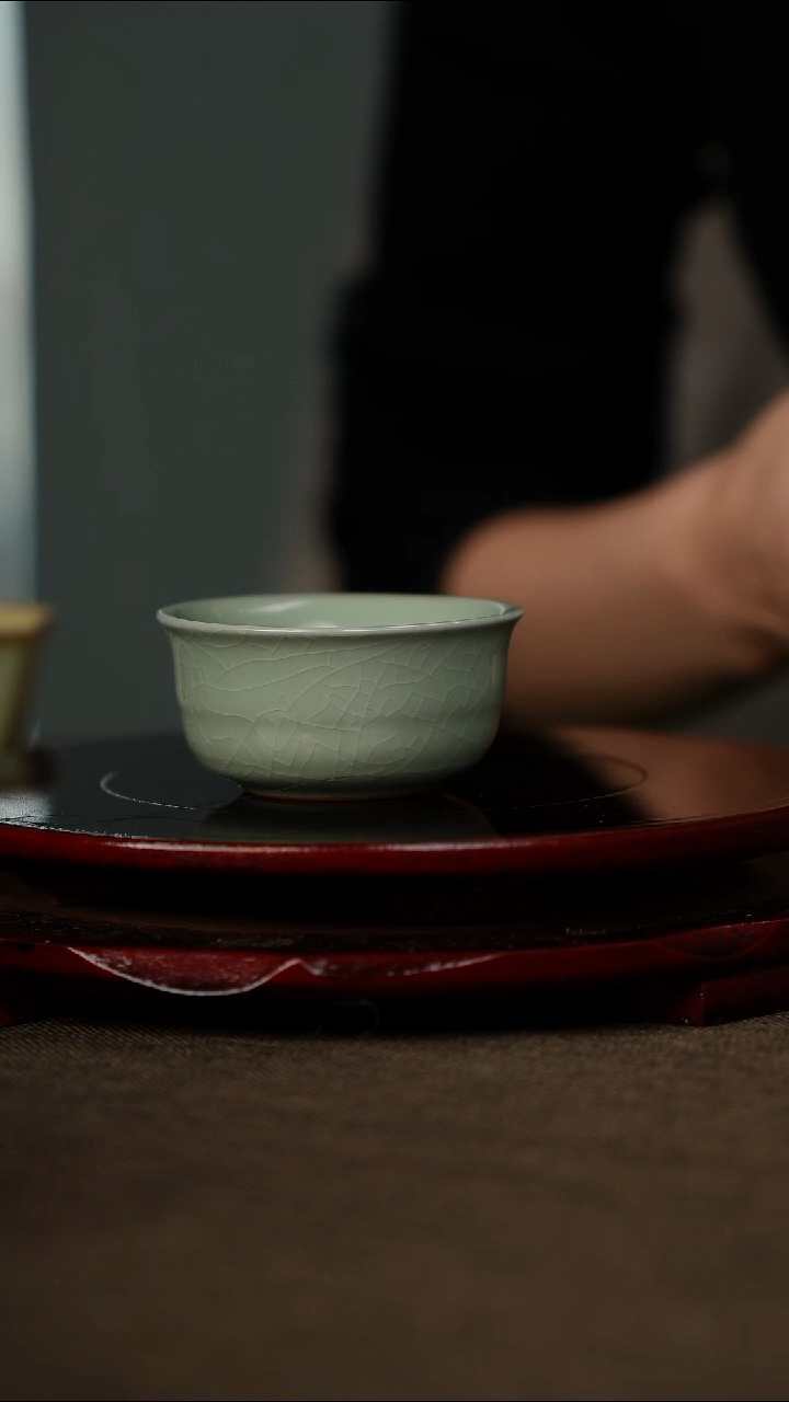 豆绿 小圆杯 无底款