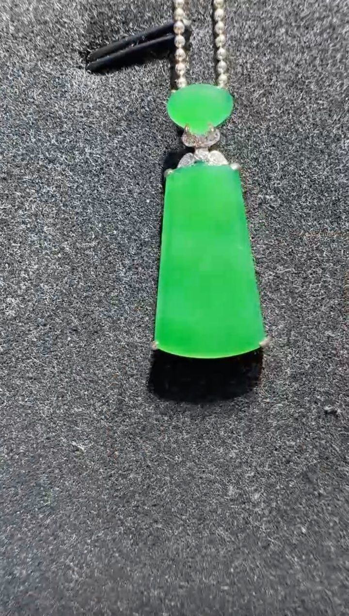 翡翠18K金镶嵌吊坠(不含链)多样性团购发一件