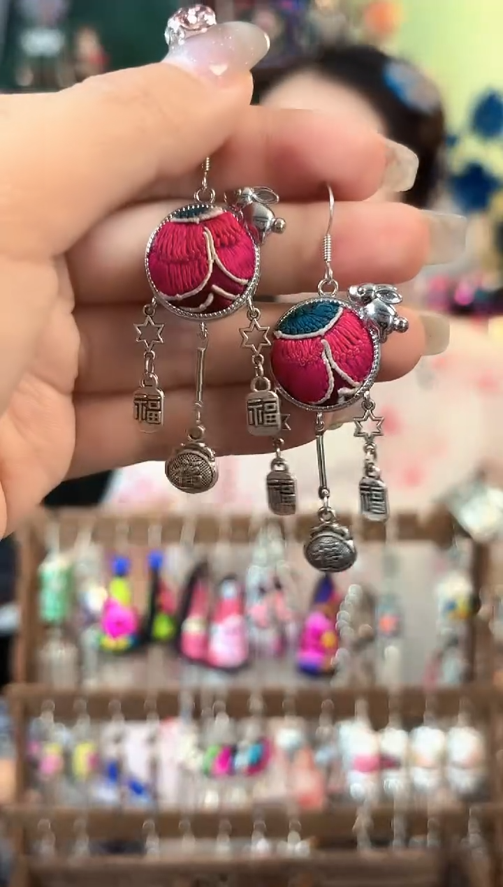 织绣彩云南阁非遗老绣211