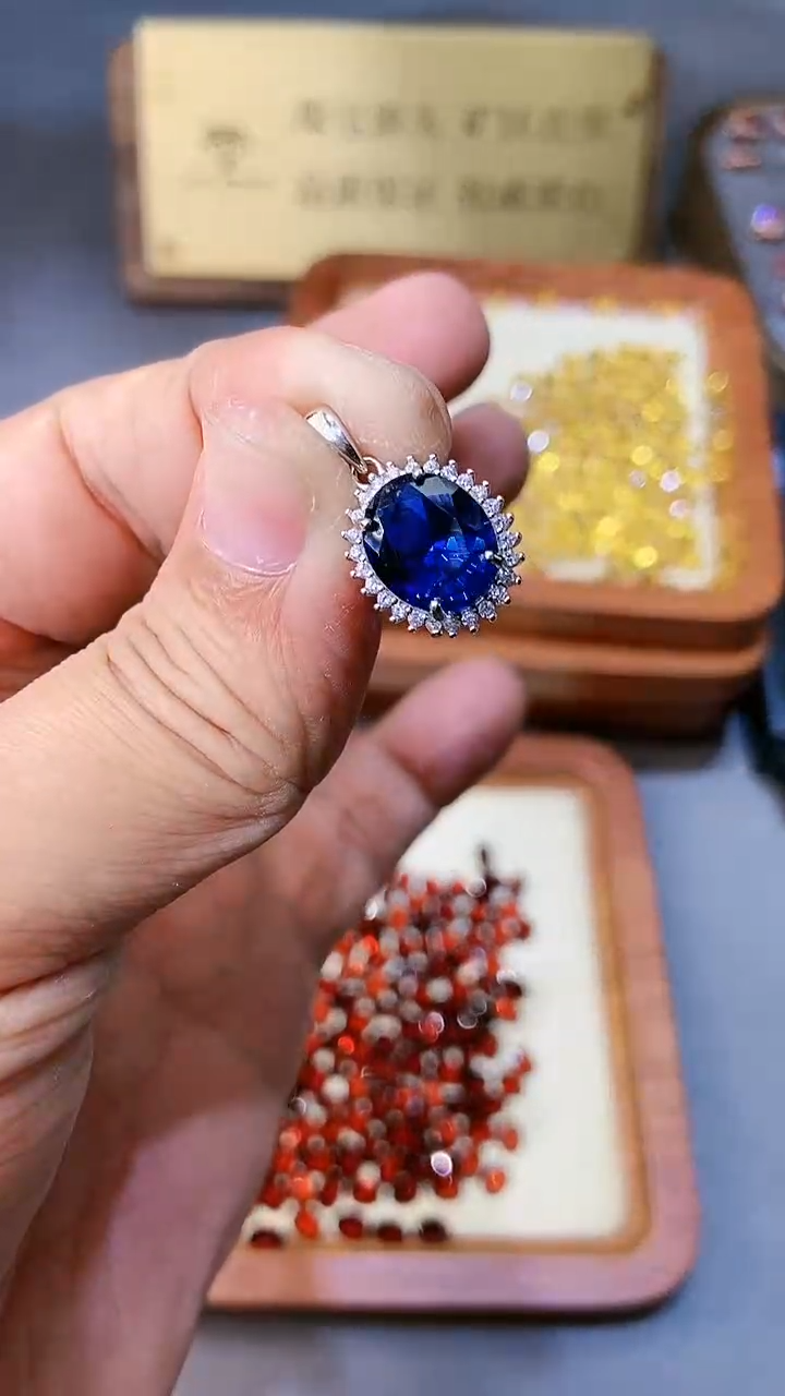 【闪购商品】蓝宝石颈饰银S925镶嵌354