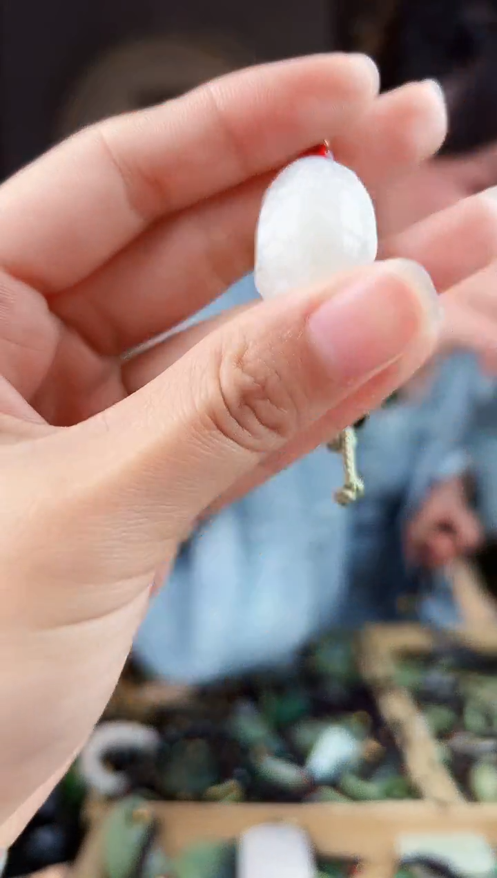 颈饰未镶嵌和田玉拍一发一，多样性发货