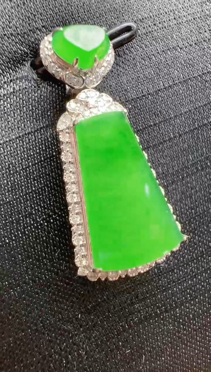 【闪购商品】翡翠吊坠(不含链)18K金镶嵌多样性团购发一件