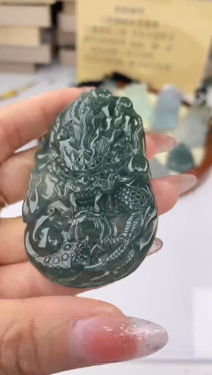 【闪购商品】翡翠吊坠(赠链)未镶嵌29491/静静聊翠