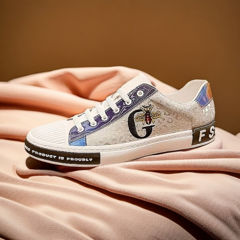 欧洲站2025新款韩版男士小白鞋真皮小蜜蜂板鞋软底休闲鞋时尚百搭