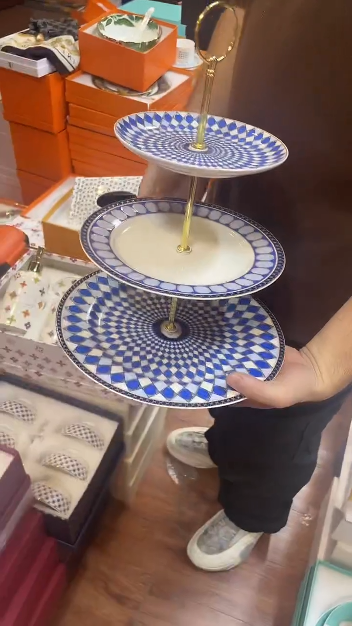 杯鸿辉家品牌瓷器，京东包邮！