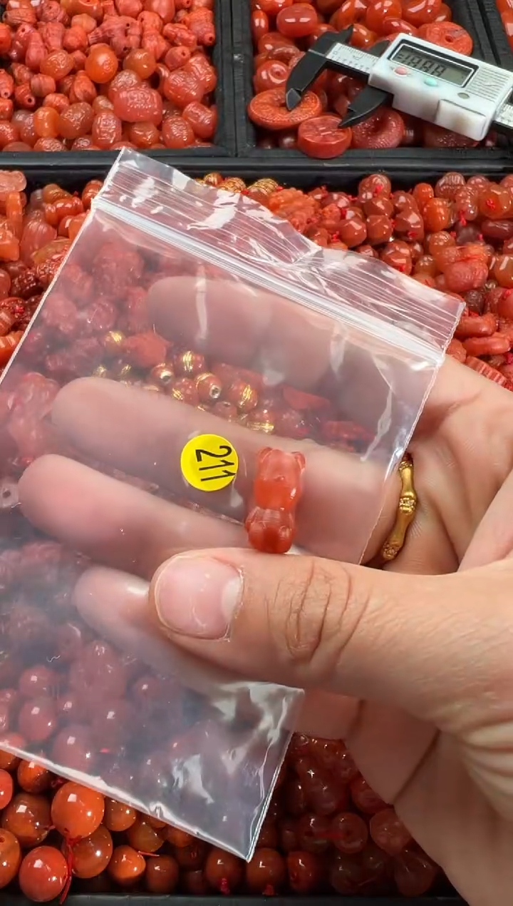 【闪购商品】南红玛瑙颈饰未镶嵌1