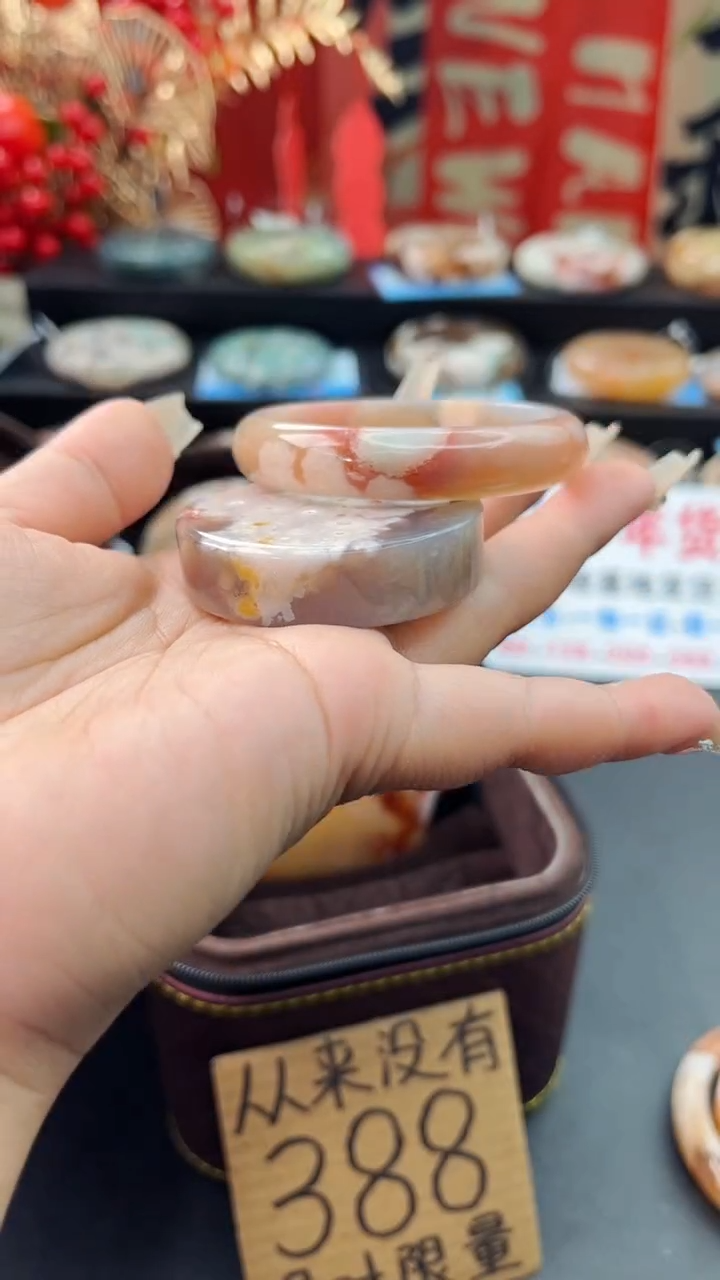 【闪购商品】石英质玉手镯未镶嵌赠送镯心（51圈口）