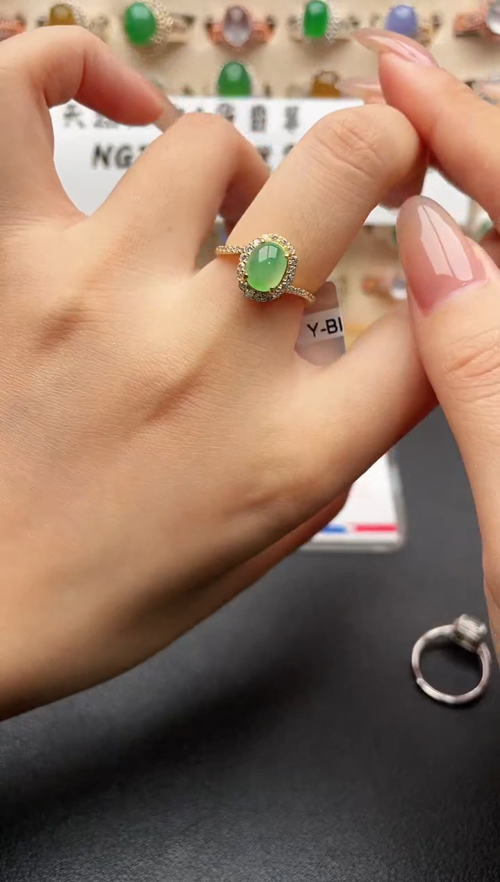 银S925镶嵌戒指翡翠一物一证一礼盒