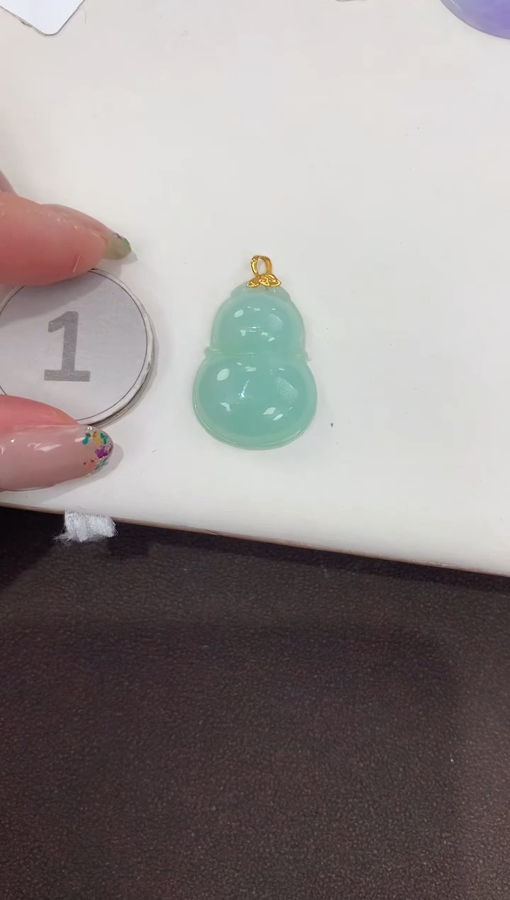 颈饰18K金镶嵌翡翠天然缅甸A货翡翠