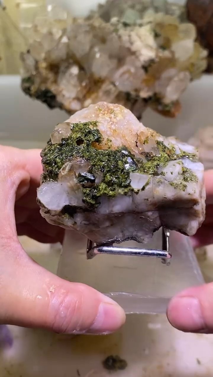 未镶嵌珠宝半成品水晶98号220g四川美姑超七花园水晶