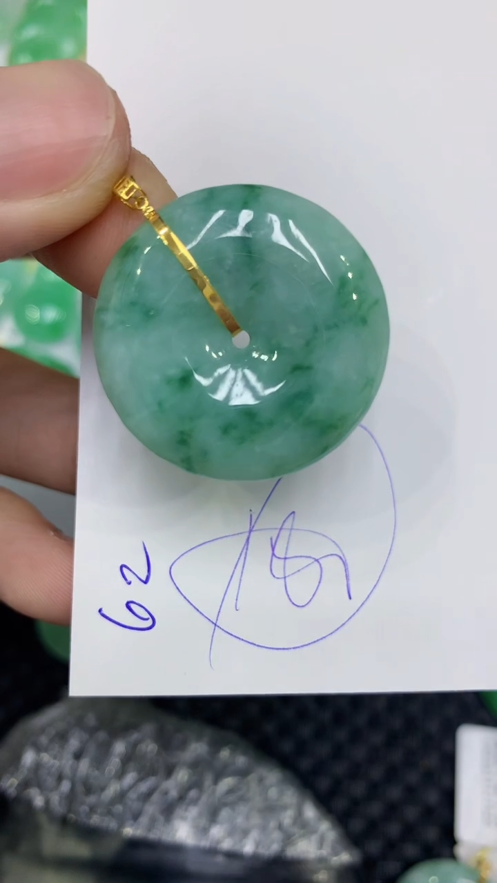 颈饰18K金镶嵌翡翠翡翠1111111