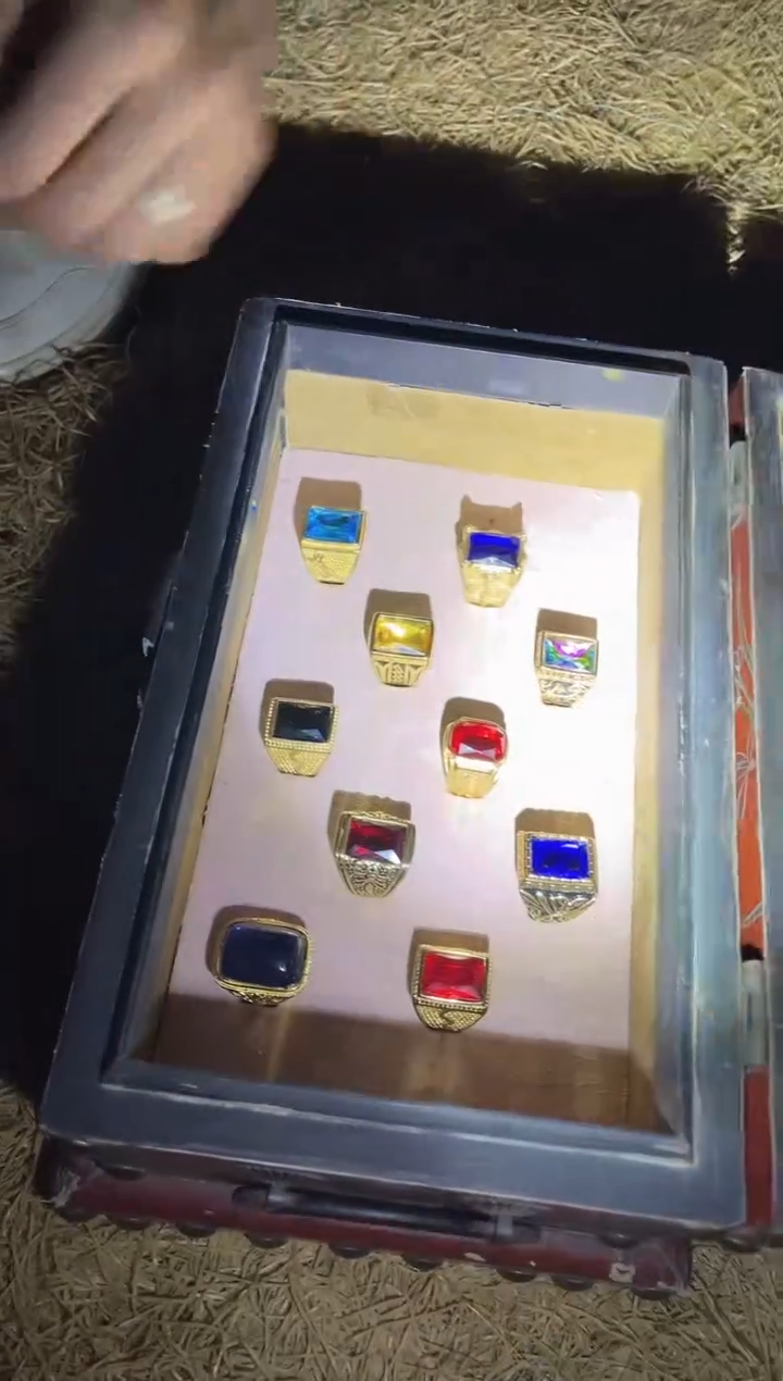 【闪购商品】【闪购商品】戒指一个