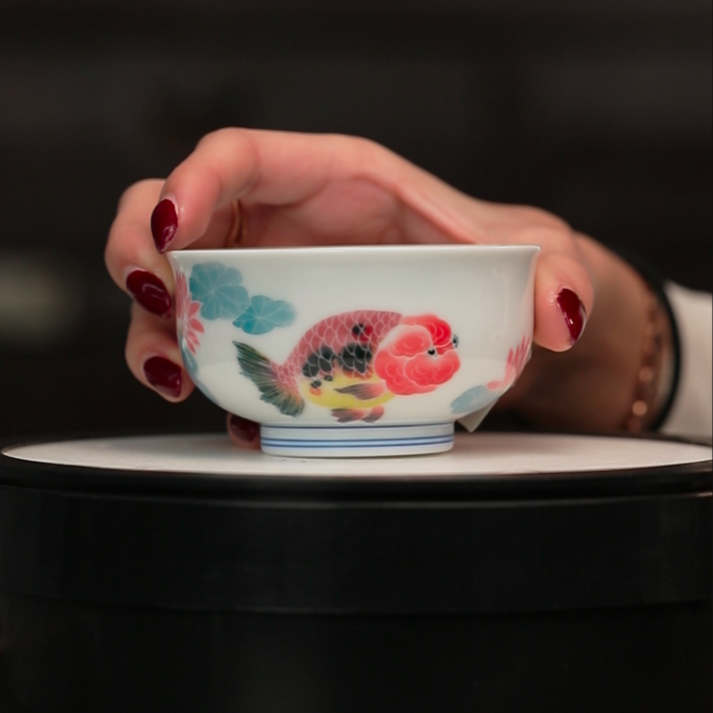 12.3/N1/00005/520/小雅德物/粉彩金鱼荷花炉式杯/口径8高4.5