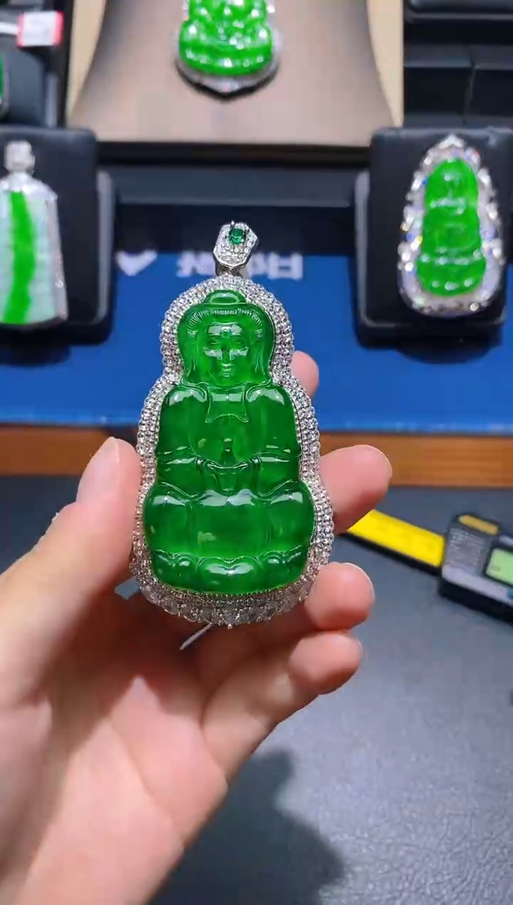 【闪购商品】翡翠颈饰未镶嵌天然A货翡翠k13