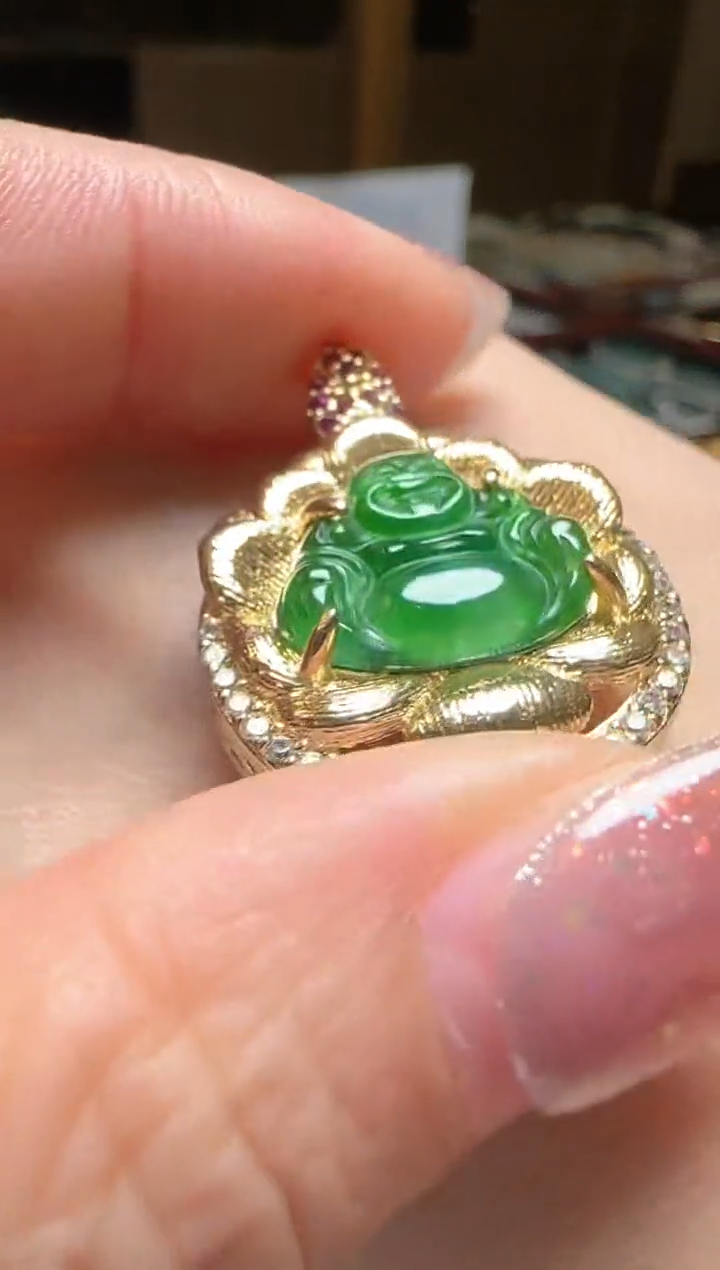 【闪购商品】翡翠吊坠(不含链)未镶嵌翡翠