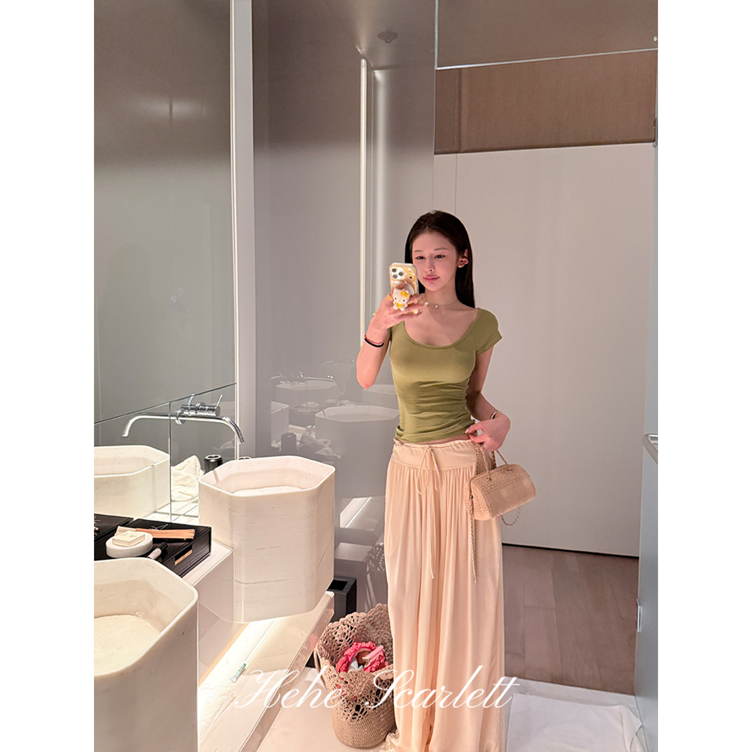你的呵呵scarlett｜抽绳压褶垂坠感人丝面料宽松显瘦阔腿裤