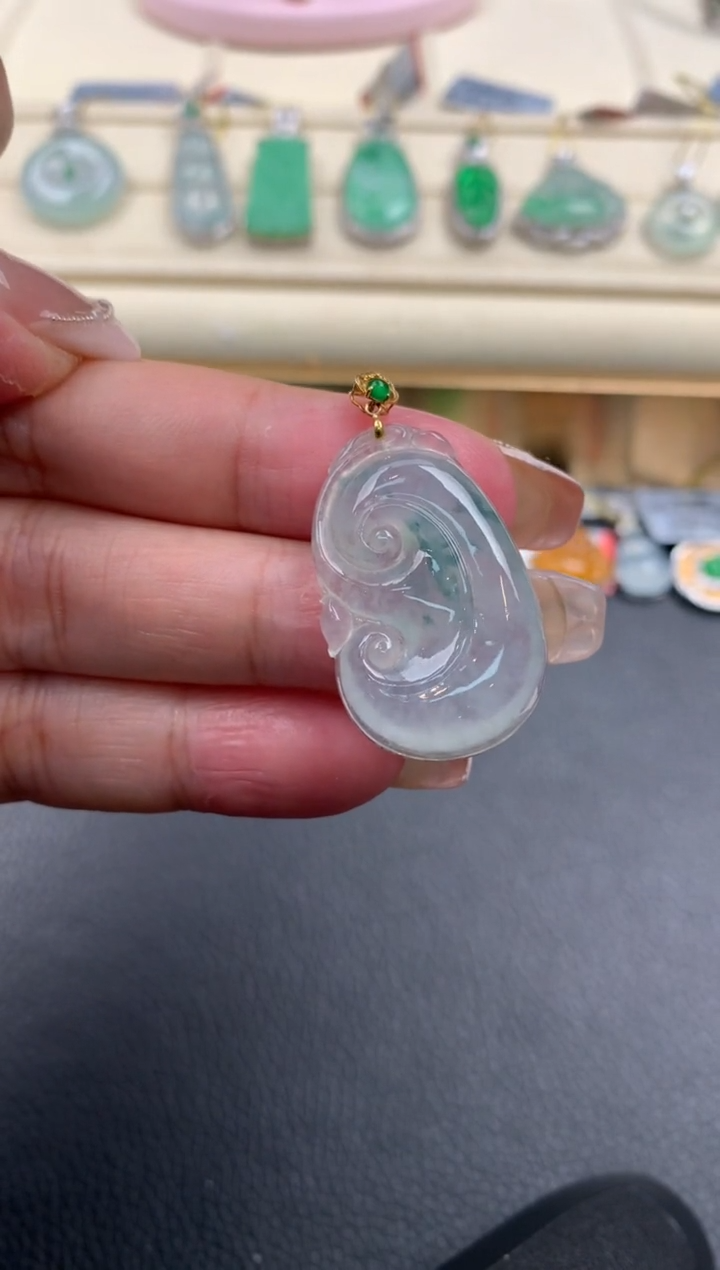 【闪购商品】翡翠颈饰18K金镶嵌Q90