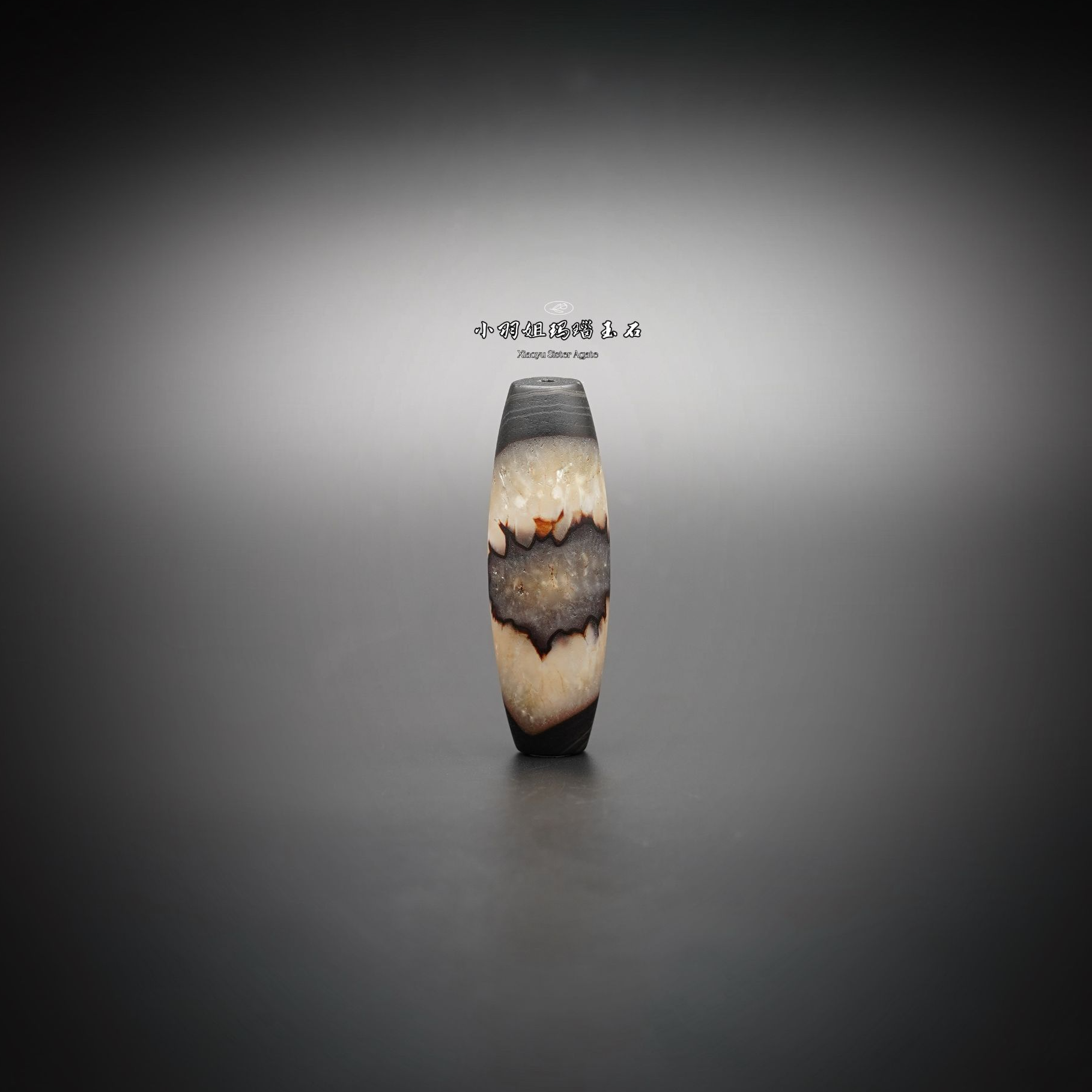 哑光冰晶缠丝玛瑙一眼（有晶洞） 尺寸 47*15.5