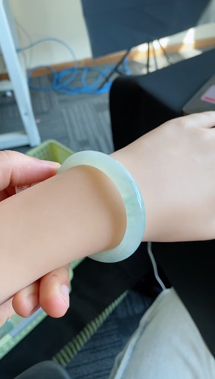 【闪购商品】翡翠手镯未镶嵌8号54*47*9.6*7.2贵妃