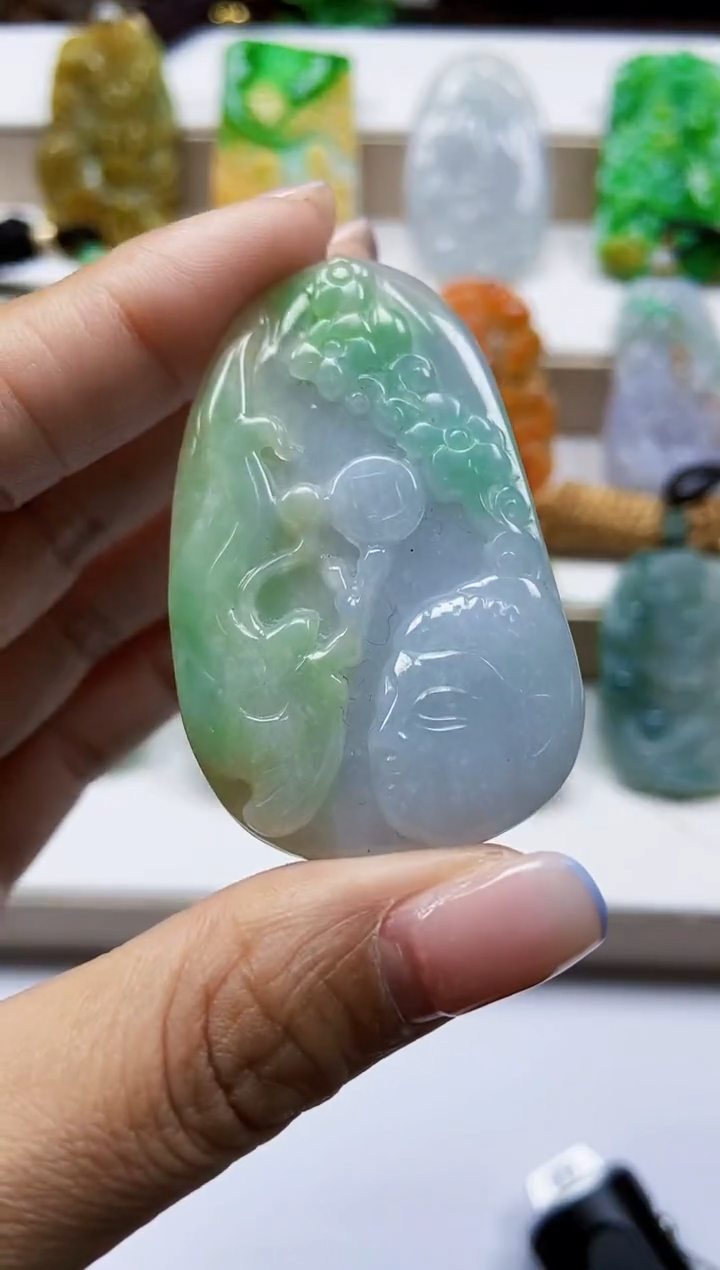 颈饰未镶嵌翡翠翡翠A货