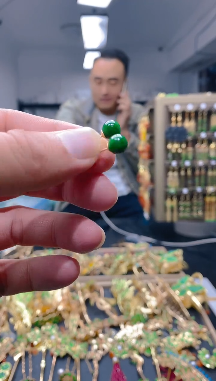 【闪购商品】翡翠耳饰合金6翡翠耳钉