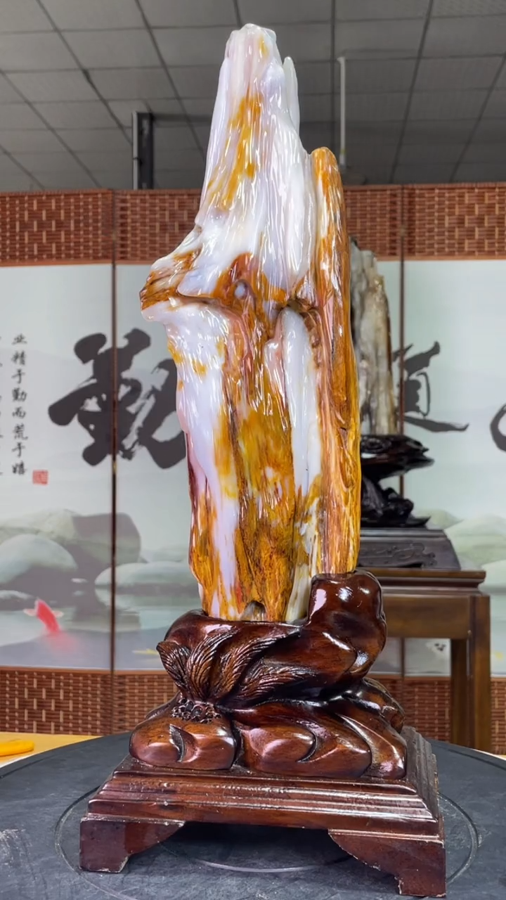 未镶嵌珠宝奇石硅化玉高45