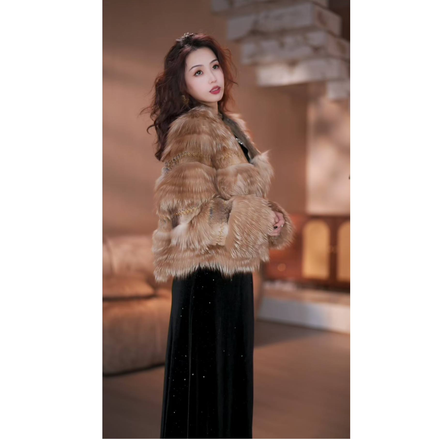 【宸相曦】秋冬新款外搭狐狸毛皮草外套-QF25PZ2501
