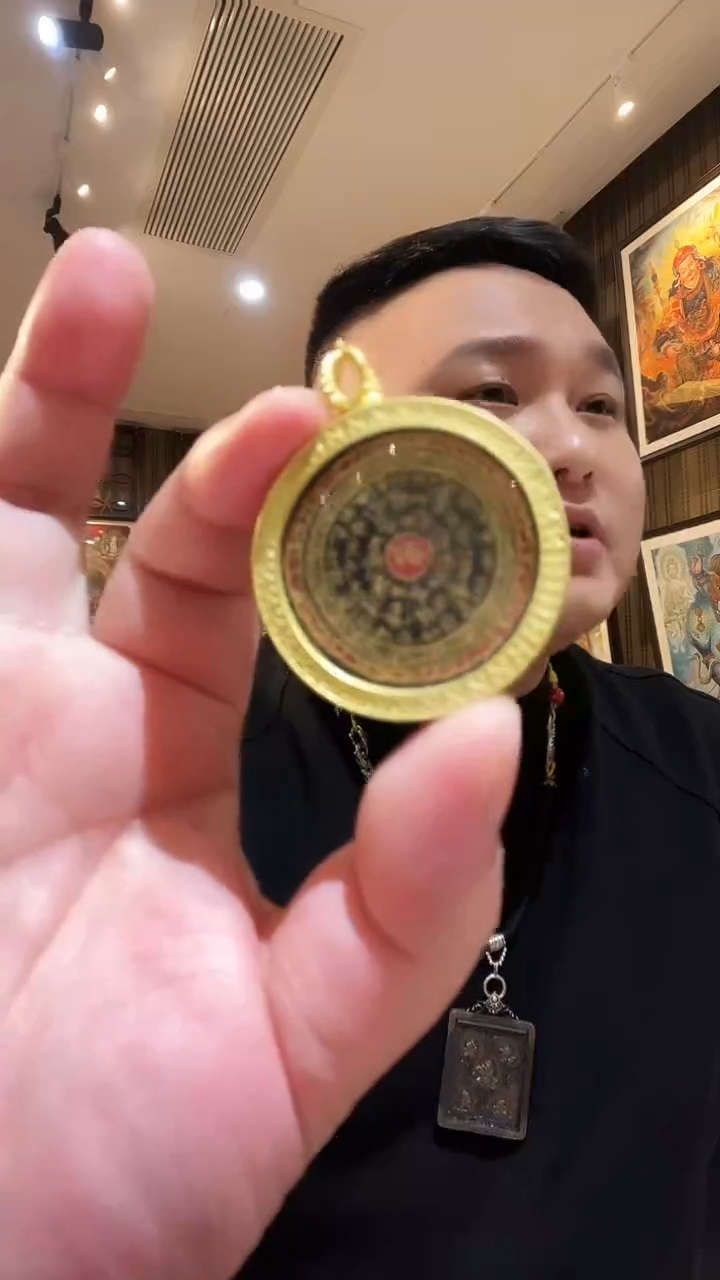 吊坠老卢唐卡六臂玛哈嘎拉