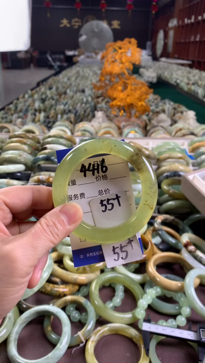 未镶嵌蛇纹石玉手镯4416