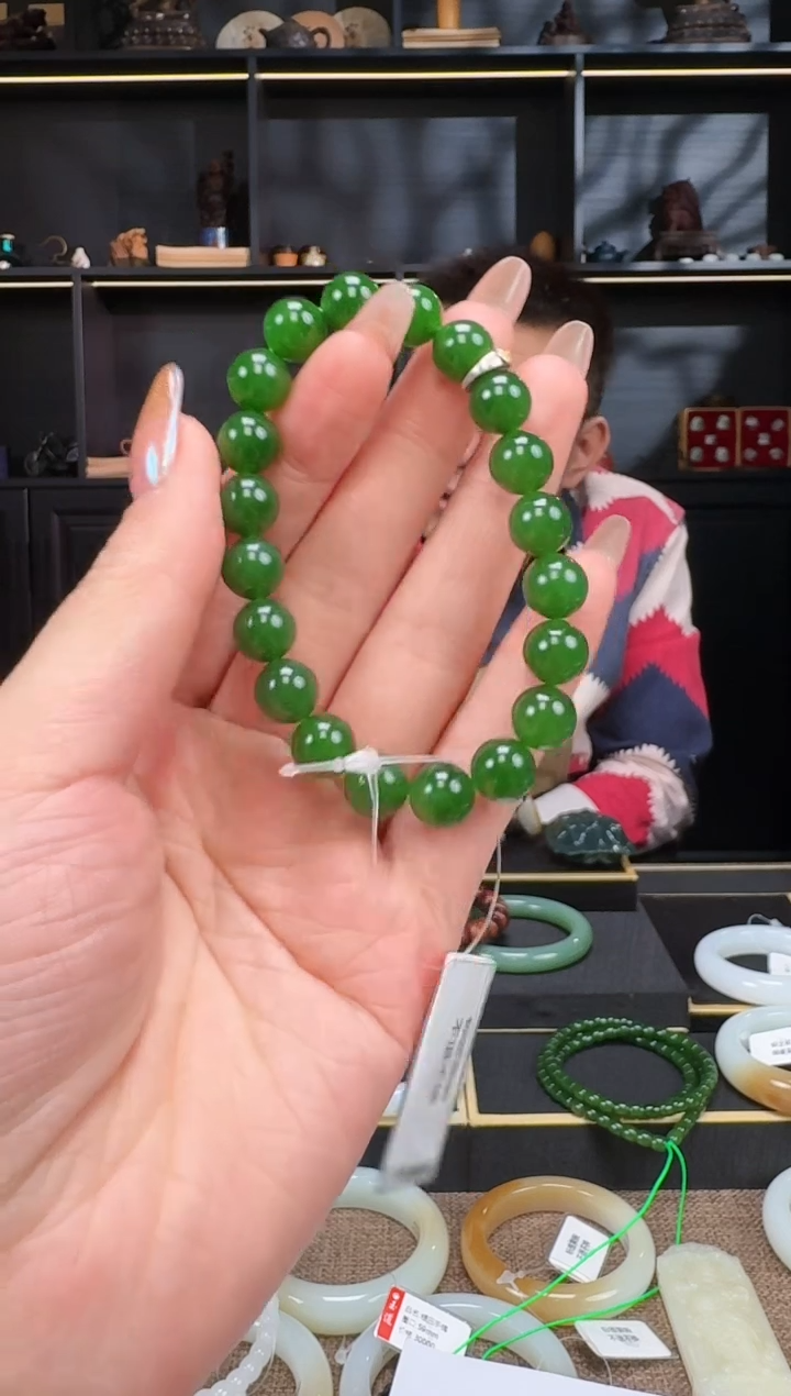 【闪购商品】和田玉1未镶嵌10mm碧玉手串