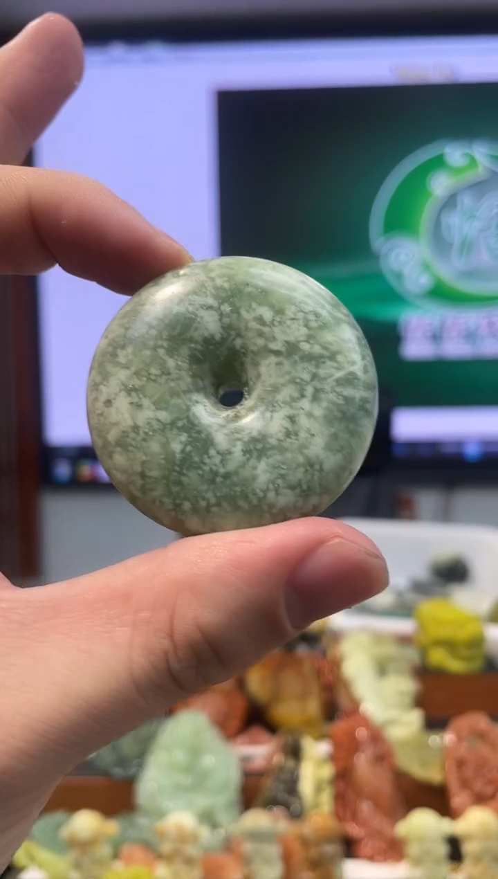 【闪购商品】岫玉吊坠未镶嵌·