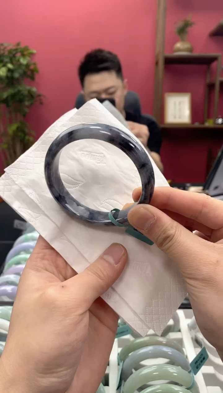 【闪购商品】翡翠手镯未镶嵌00004643