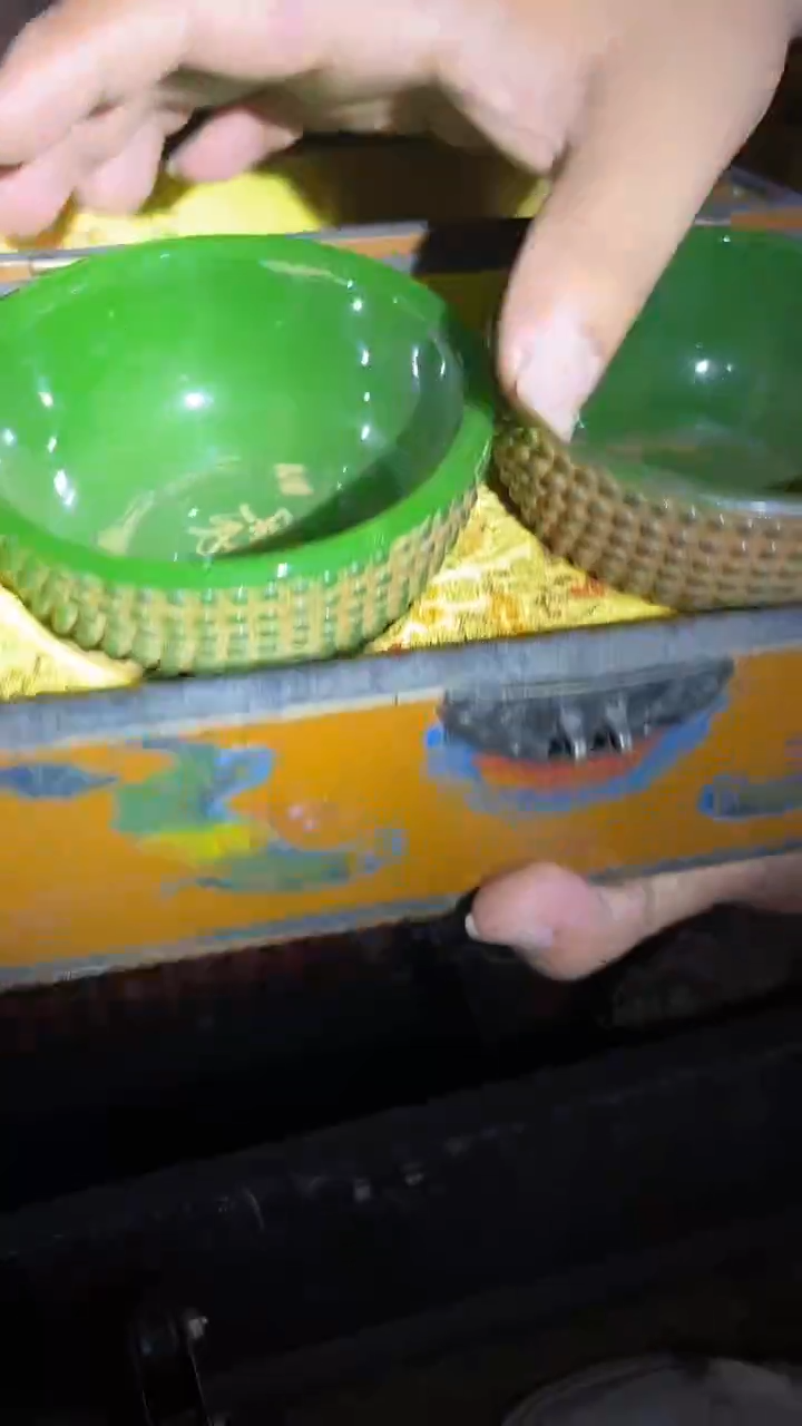未镶嵌和田玉摆件碗.2件.绿