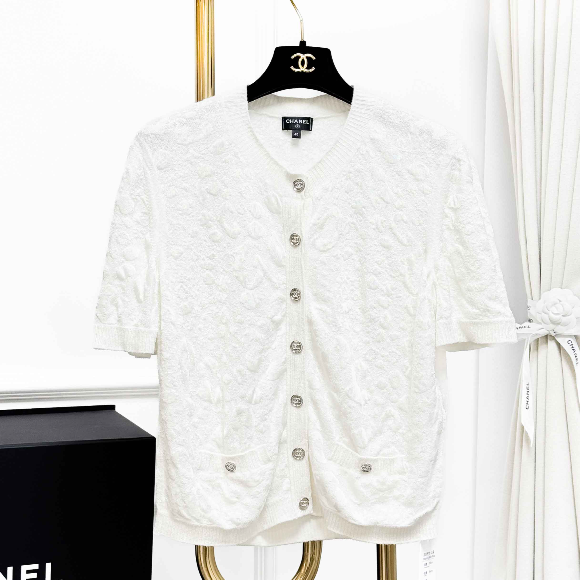 99新 Chanel/香奈儿  40码 白色 暗纹 短袖 针织 上衣 