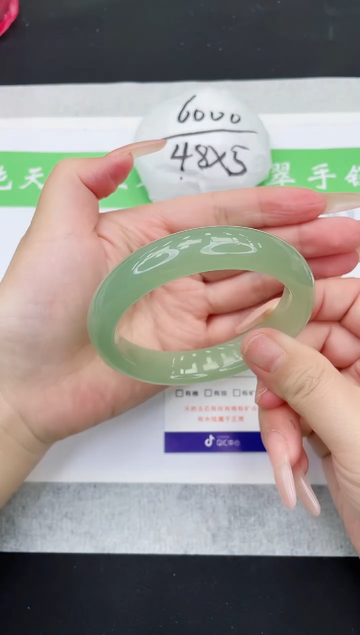 【闪购商品】石英质玉手镯未镶嵌D220-60+