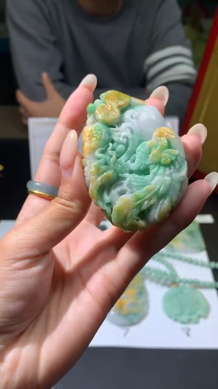 【闪购商品】定制翡翠未镶嵌不退不换CMH1件-A