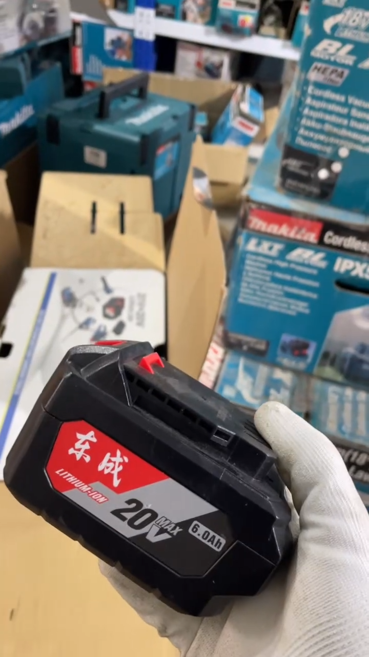 东成FFBL2060锂电池 20V  6.0AH 全新