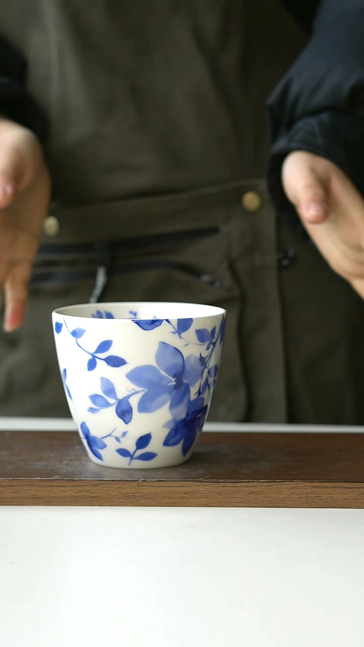 【闪购商品】陶瓷蓝樱花手握杯@4-2@