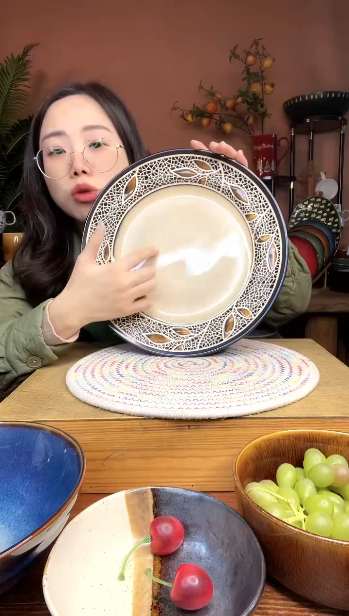 陶瓷11.3英寸树叶浮雕大盘 微瑕疵
