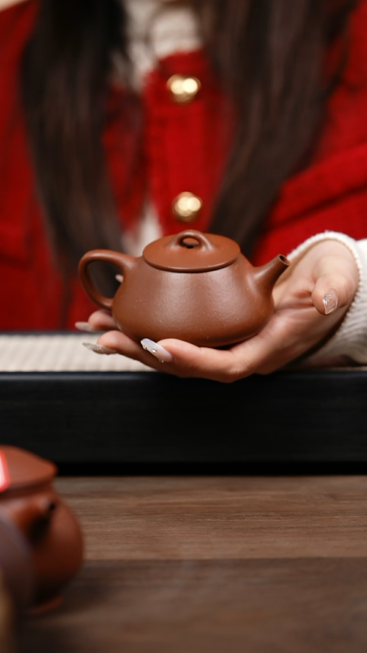 【闪购商品】紫砂茶壶CY红降坡平盖石瓢