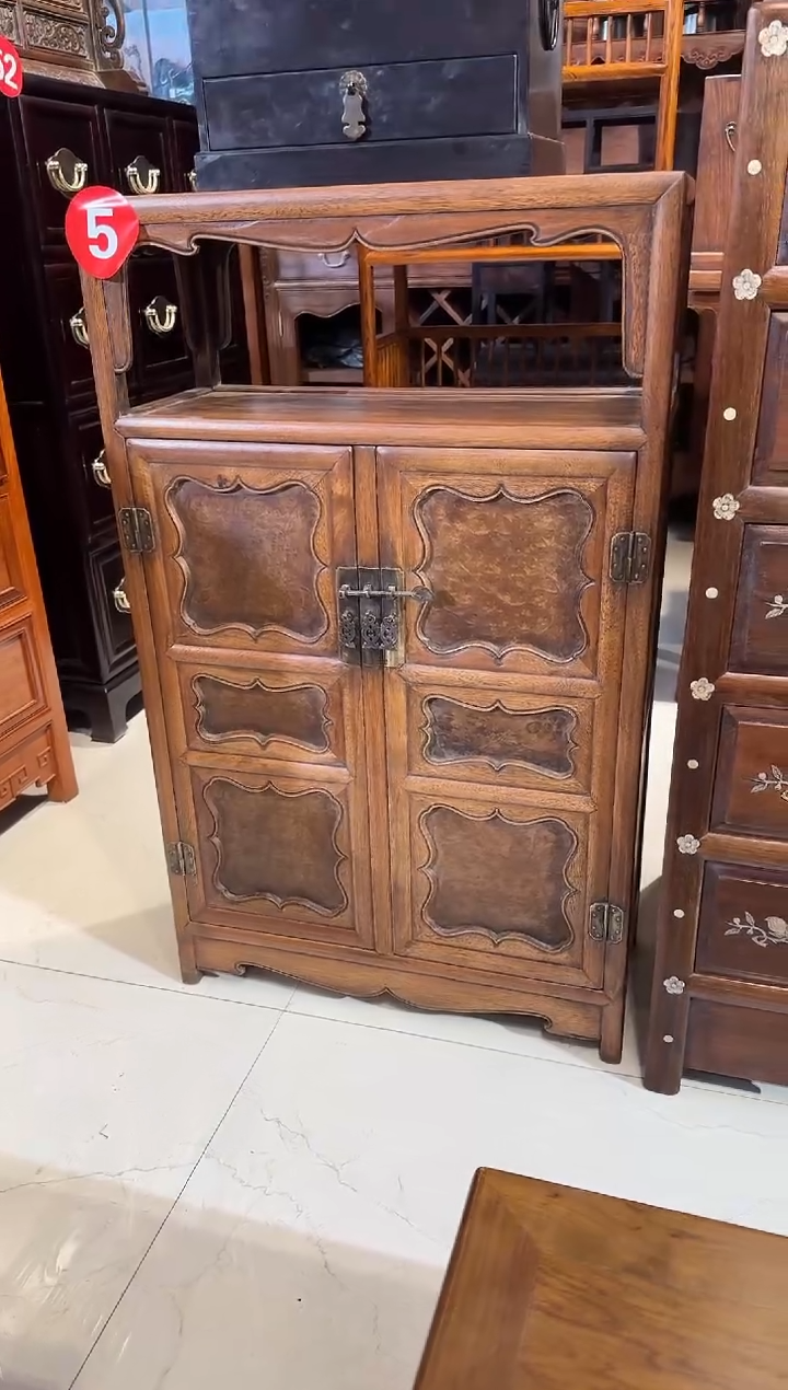 【闪购商品】木木艺缅花镶嵌金丝楠面板柜1880.8888