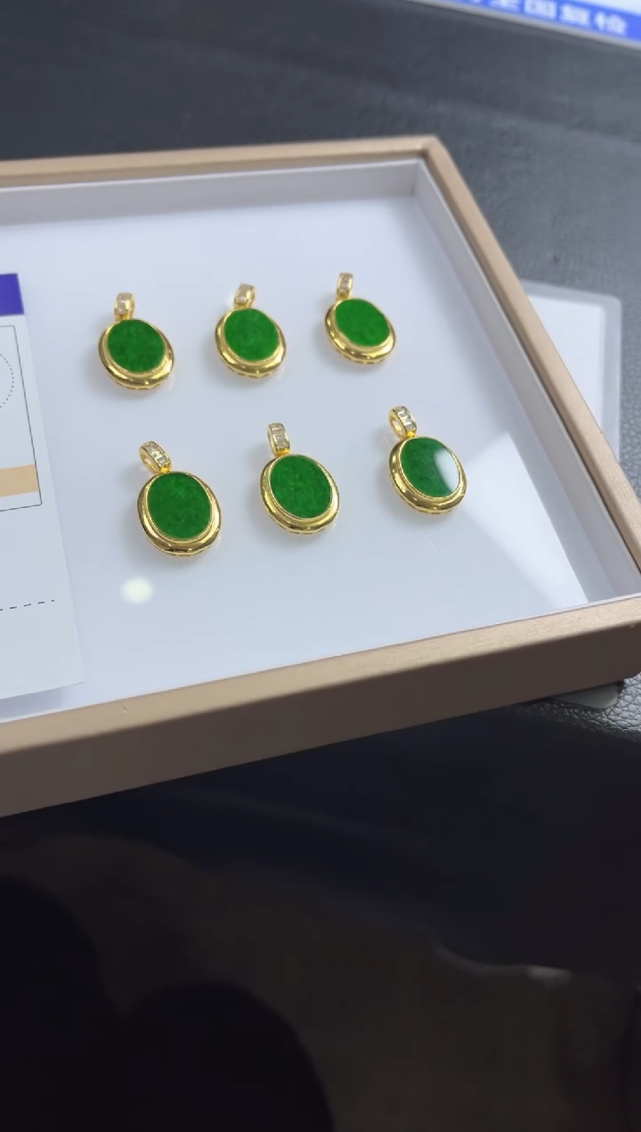 【闪购商品】翡翠颈饰银S925镶嵌A302多样性发一件/配绳子