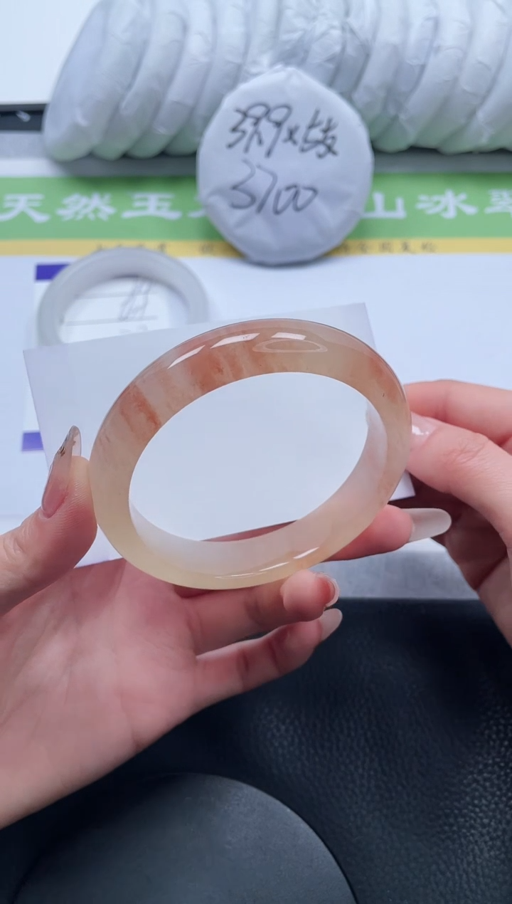 【闪购商品】石英质玉手镯未镶嵌A65-62+