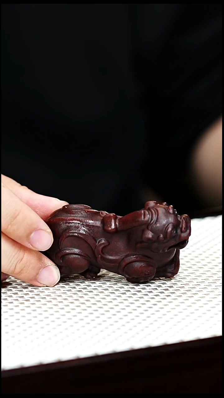 茶壶紫砂茶宠 貔貅