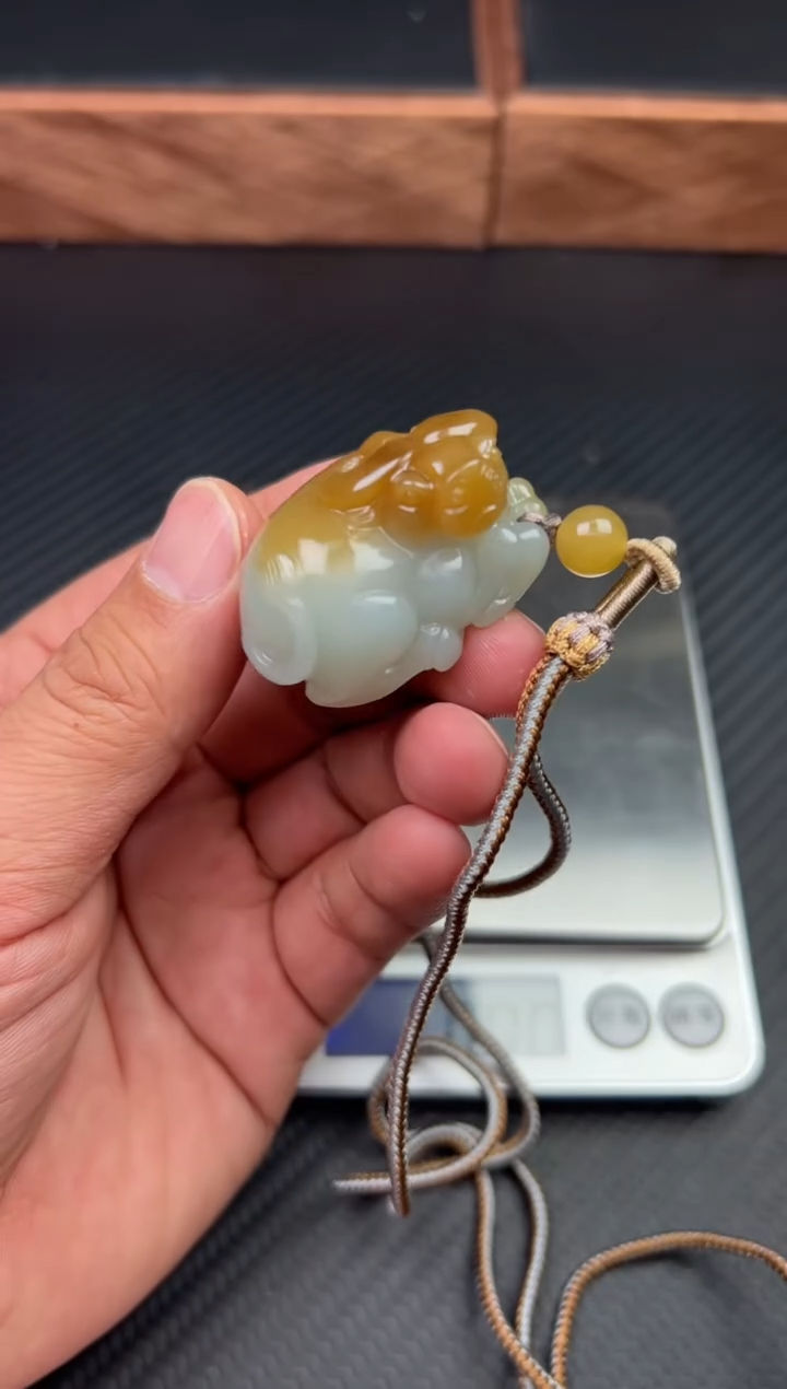 【闪购商品】和田玉未镶嵌吊坠(赠链)若羌微色差