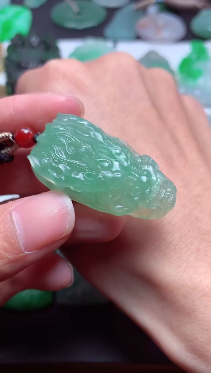 【闪购商品】翡翠颈饰未镶嵌天然翡翠