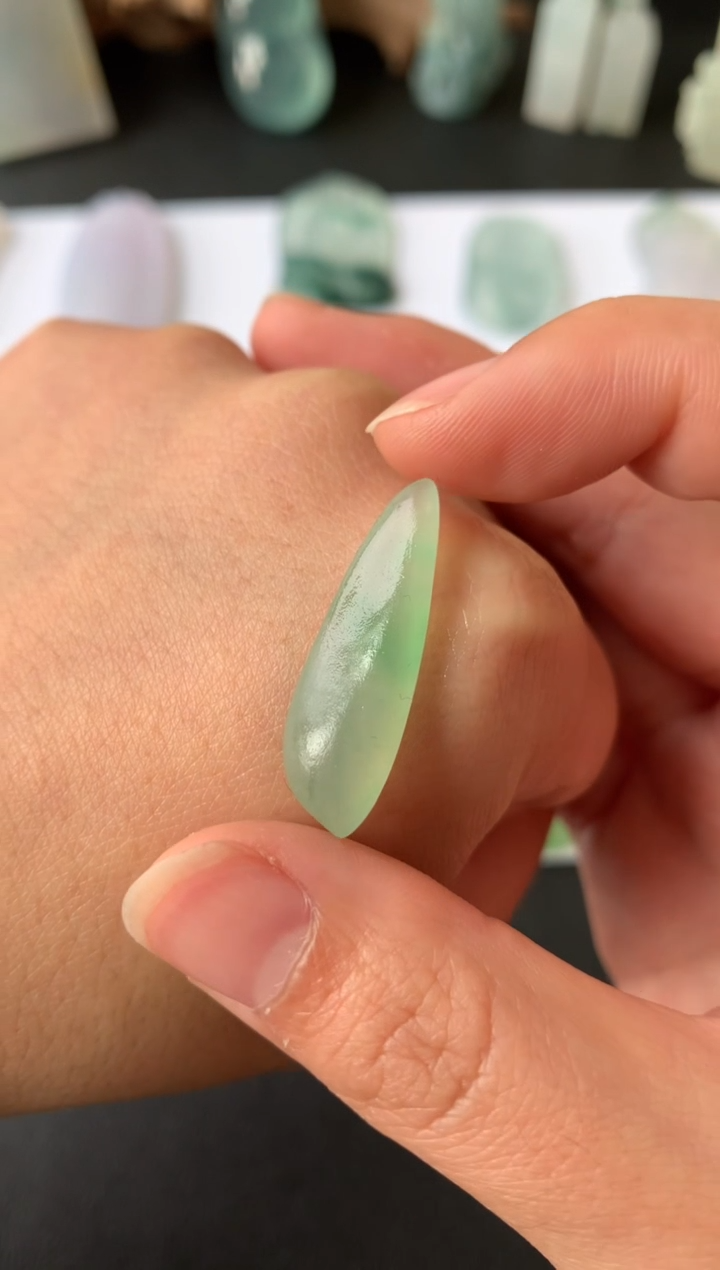 【闪购商品】定制翡翠未镶嵌翡翠