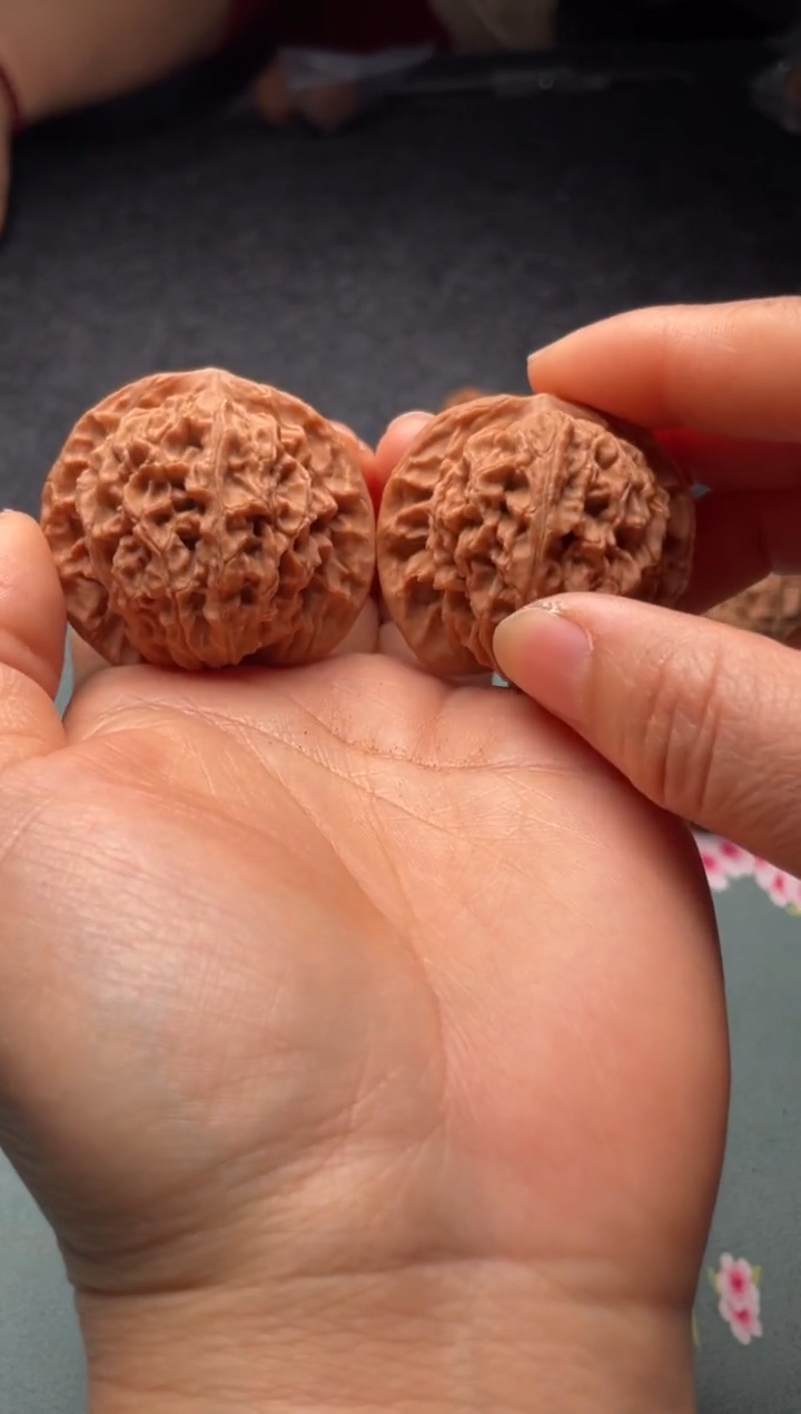 把件文玩核桃w303   盘龙纹42尺