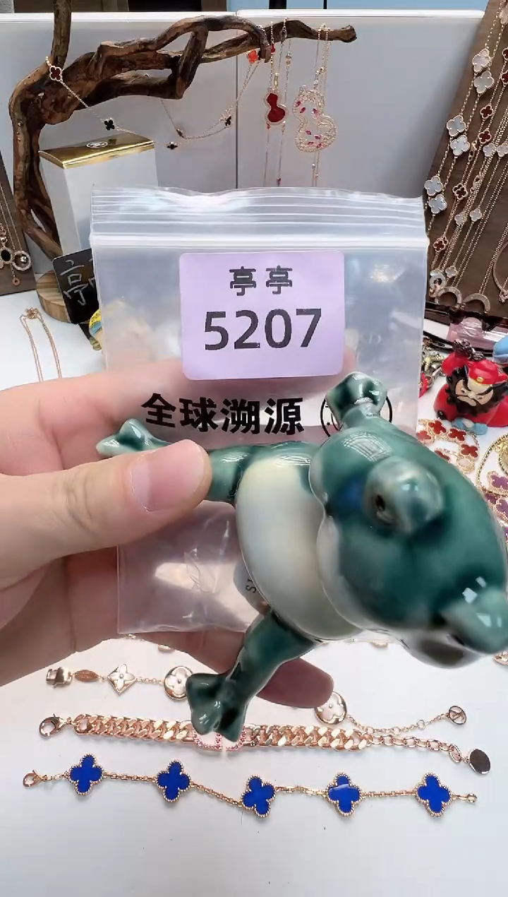 孙*华禄甄选阁亭亭总铺